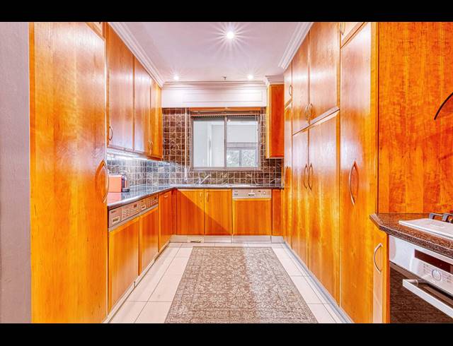 2 BEDROOM APARTMENT TO LET IN MORNINGSIDE